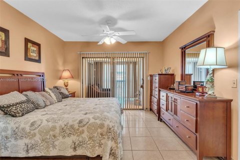 Copropriété à vendre à Hallandale Beach, Floride: 1 chambre, 71.53 m2 № 2023733 - photo 23