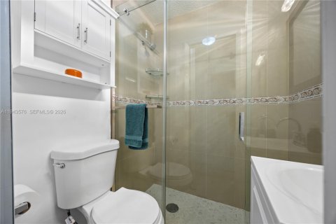 Купить виллу или дом в Катлер-Бей, Флорида 6 спален, 204.2м2, № 2079991 - фото 22
