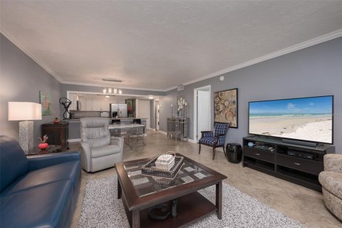 Condo in Sarasota, Florida, 1 bedroom № 2396492 - photo 4