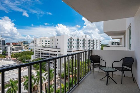 Condo in Sarasota, Florida, 1 bedroom № 2396492 - photo 15