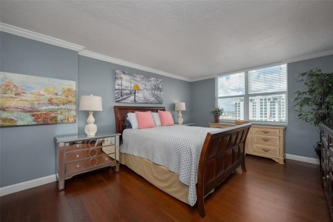 Condo in Sarasota, Florida, 1 bedroom № 2396492 - photo 9
