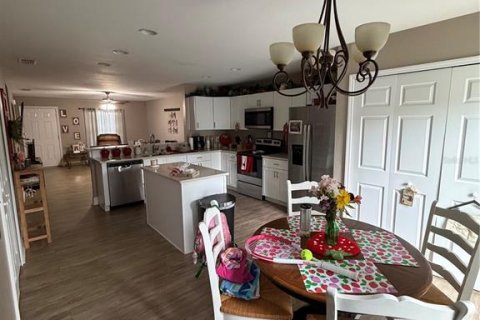 Villa ou maison à vendre à Bartow, Floride: 3 chambres, 119.1 m2 № 2315327 - photo 6