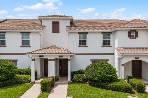 Townhouse in Davenport, Florida 4 bedrooms, 176.7 sq.m. № 1614568 - photo 1