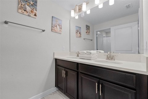 Townhouse in Davenport, Florida 4 bedrooms, 176.7 sq.m. № 1614568 - photo 29