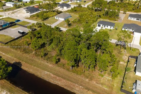 Купить земельный участок в Лихай-Эйкерс, Флорида № 1972672 - фото 7