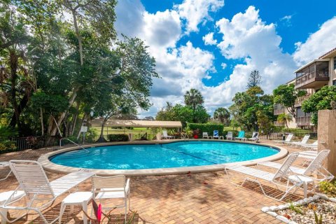Condominio en Lauderhill, Florida, 2 dormitorios  № 2213828