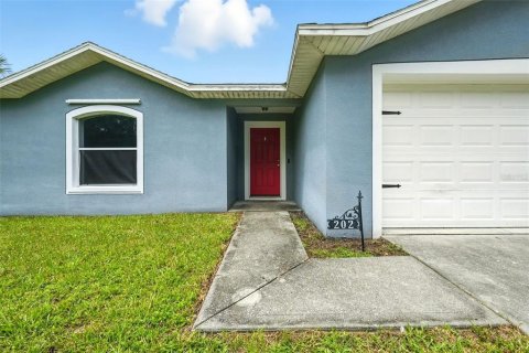 House in Palm Bay, Florida 4 bedrooms, 137.12 sq.m. № 1916716 - photo 11