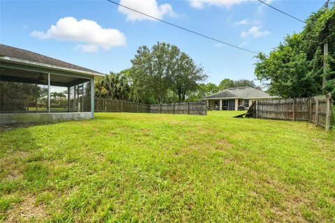 House in Palm Bay, Florida 4 bedrooms, 137.12 sq.m. № 1916716 - photo 12