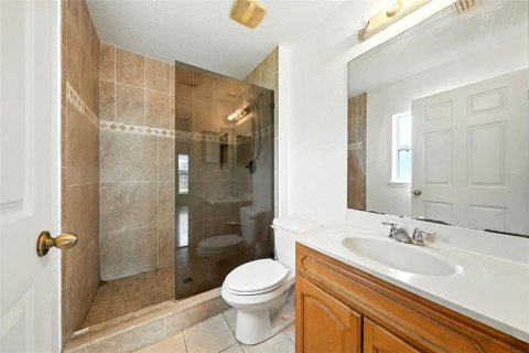 House in Palm Bay, Florida 4 bedrooms, 137.12 sq.m. № 1916716 - photo 27