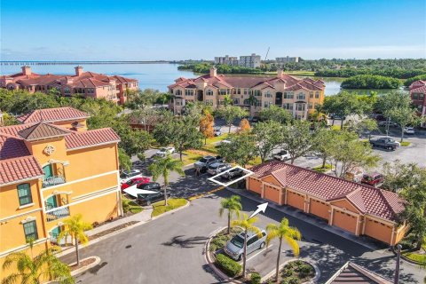 Condo in Clearwater, Florida, 2 bedrooms № 2238750