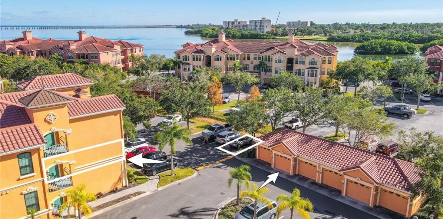 Condo in Clearwater, Florida, 2 bedrooms  № 2238750