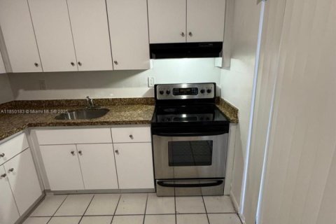 Appartement à louer à Miami, Floride: 2 chambres № 1857347 - photo 3