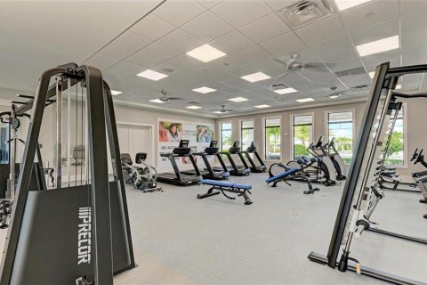 House in Lakewood Ranch, Florida 2 bedrooms, 155.61 sq.m. № 2220002 - photo 25