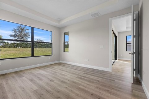 House in Lakewood Ranch, Florida 2 bedrooms, 155.61 sq.m. № 2220002 - photo 10