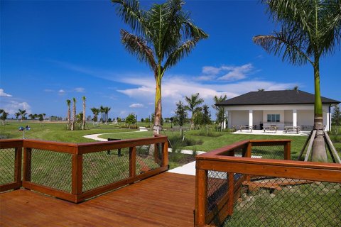 Townhouse in Sarasota, Florida 2 bedrooms, 110.27 sq.m. № 2209166 - photo 21