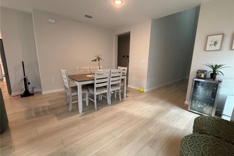 Casa en venta en Wesley Chapel, Florida, 5 dormitorios, 229.47 m2 № 2381229 - foto 8