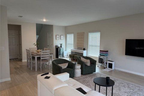 Casa en venta en Wesley Chapel, Florida, 5 dormitorios, 229.47 m2 № 2381229 - foto 5