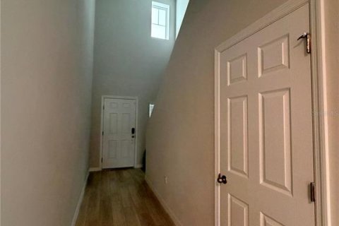 Casa en venta en Wesley Chapel, Florida, 5 dormitorios, 229.47 m2 № 2381229 - foto 13