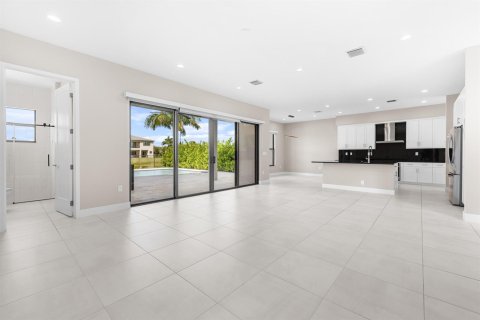 Casa en alquiler en Boca Raton, Florida, 5 dormitorios, 427.81 m2 № 2413040 - foto 7