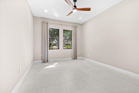 Casa en alquiler en Boca Raton, Florida, 5 dormitorios, 427.81 m2 № 2413040 - foto 15