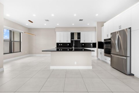 Casa en alquiler en Boca Raton, Florida, 5 dormitorios, 427.81 m2 № 2413040 - foto 9