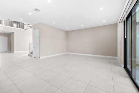 Casa en alquiler en Boca Raton, Florida, 5 dormitorios, 427.81 m2 № 2413040 - foto 6