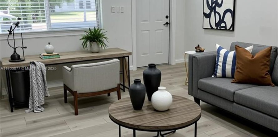 Casa en North Miami Beach, Florida 1 dormitorio, 127.74 m2 № 1958644