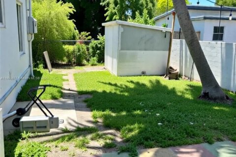 Casa en alquiler en North Miami Beach, Florida, 1 dormitorio, 127.74 m2 № 1958644 - foto 8