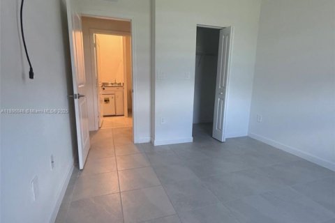 Villa ou maison à louer à Homestead, Floride: 1 chambre, 224.64 m2 № 1933961 - photo 6