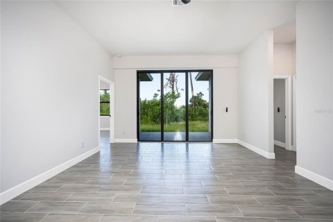 Villa ou maison à vendre à Rotonda, Floride: 4 chambres, 200.67 m2 № 1908213 - photo 6