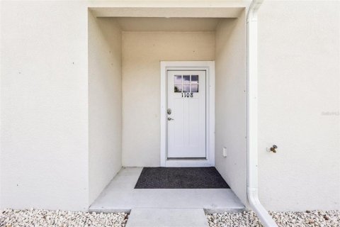 Снять в аренду таунхаус в Лейкленд, Флорида 4 спальни, 171.87м2, № 2236008 - фото 5