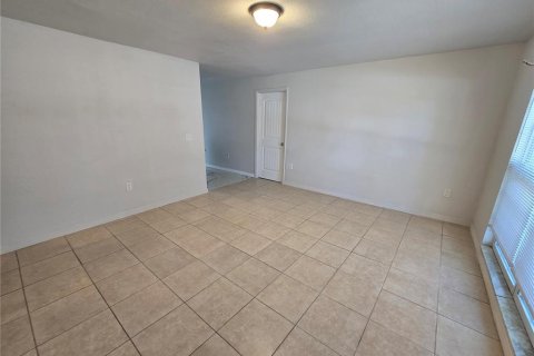 Casa en alquiler en New Port Richey, Florida, 3 dormitorios, 117.24 m2 № 2157571 - foto 4
