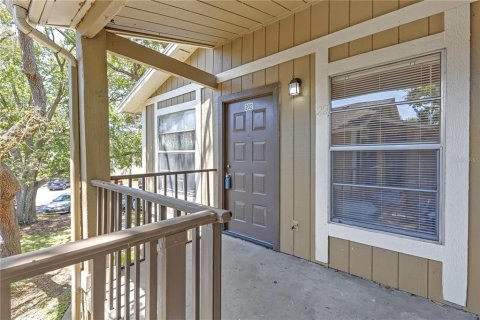 Condo in Tampa, Florida, 2 bedrooms  № 1673662 - photo 2
