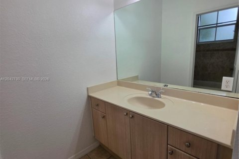 Снять в аренду таунхаус в Мирамар, Флорида 3 спальни, 139.82м2, № 2268965 - фото 18