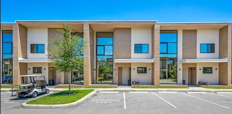 Townhouse in Kissimmee, Florida 3 bedrooms, 203.92 sq.m. № 1555559