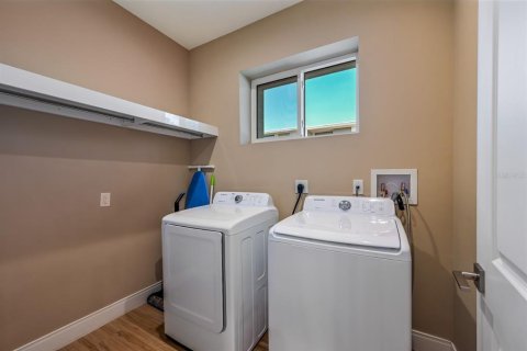 Townhouse in Kissimmee, Florida 3 bedrooms, 203.92 sq.m. № 1555559 - photo 9