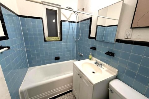 Condominio en alquiler en Miami Beach, Florida, 34.75 m2 № 2063685 - foto 4