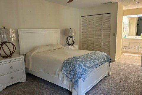 Condo in Sarasota, Florida, 2 bedrooms № 2101847 - photo 10