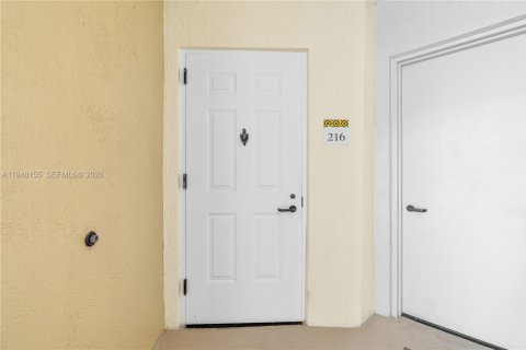 Купить кондоминиум в Майами-Бич, Флорида 2 спальни, 113.15м2, № 2005269 - фото 15