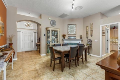 Casa en venta en The Villages, Florida, 3 dormitorios, 189.71 m2 № 1870239 - foto 10