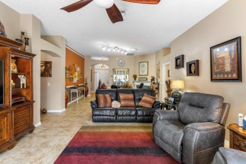 Casa en venta en The Villages, Florida, 3 dormitorios, 189.71 m2 № 1870239 - foto 13