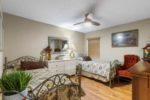 Casa en venta en The Villages, Florida, 3 dormitorios, 189.71 m2 № 1870239 - foto 2