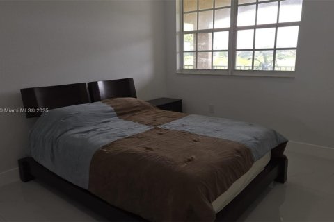 Casa en venta en Pembroke Pines, Florida, 3 dormitorios, 123.56 m2 № 1814536 - foto 14
