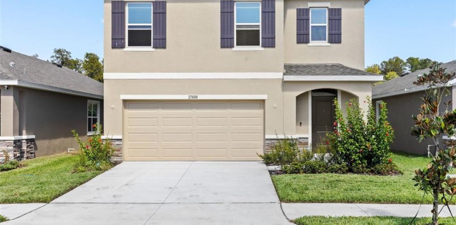 House in Land O' Lakes, Florida 5 bedrooms, 227.89 sq.m. № 2432583