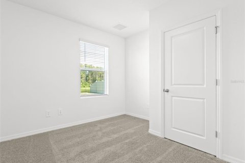 House in Land O' Lakes, Florida 5 bedrooms, 227.89 sq.m. № 2432583 - photo 11