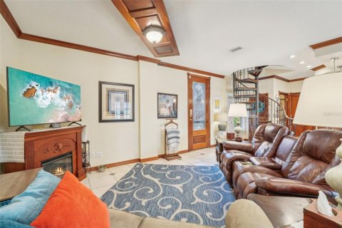 Villa ou maison à vendre à Palm Harbor, Floride: 4 chambres, 303.23 m2 № 1593509 - photo 11