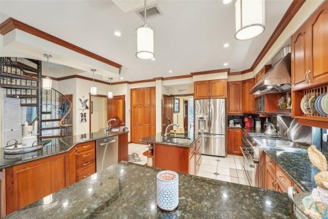 Villa ou maison à vendre à Palm Harbor, Floride: 4 chambres, 303.23 m2 № 1593509 - photo 7