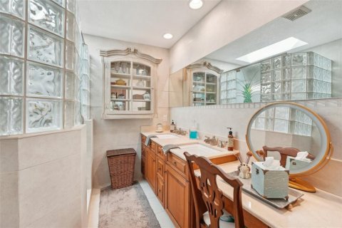 Villa ou maison à vendre à Palm Harbor, Floride: 4 chambres, 303.23 m2 № 1593509 - photo 30