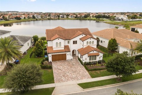 House in Winter Garden, Florida 4 bedrooms, 446.21 sq.m. № 2233226