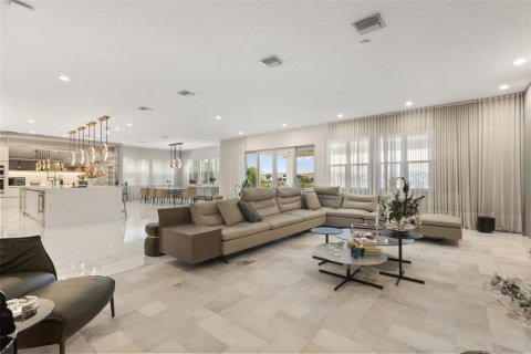 Casa en venta en Winter Garden, Florida, 4 dormitorios, 446.21 m2 № 2233226 - foto 14